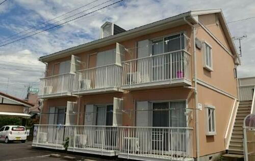 フローラハイツ　Ｂ 2階建