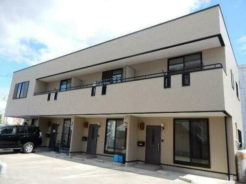 岡山県岡山市北区十日市中町 築22年11ヶ月 2階建