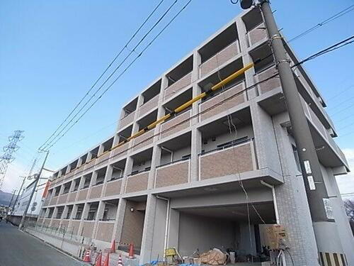 パークサイド宝塚 4階建