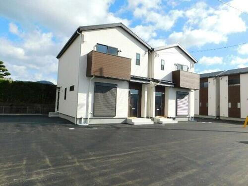 福岡県朝倉郡筑前町中牟田 テラスハウス