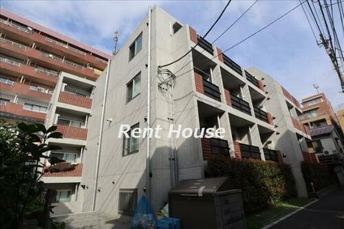 東京都渋谷区本町２丁目 築6年10ヶ月 2階建