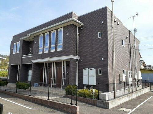 香川県高松市新田町甲 賃貸アパート