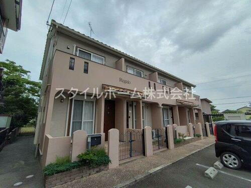 愛知県豊川市白鳥町上郷中 テラスハウス