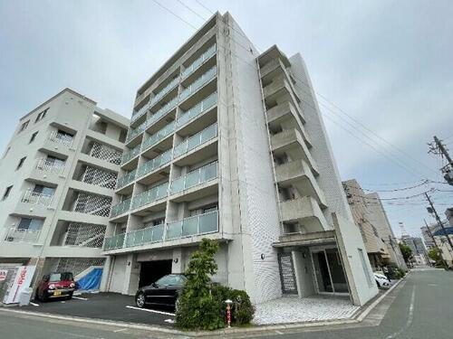 静岡県浜松市中央区中央２丁目 8階建