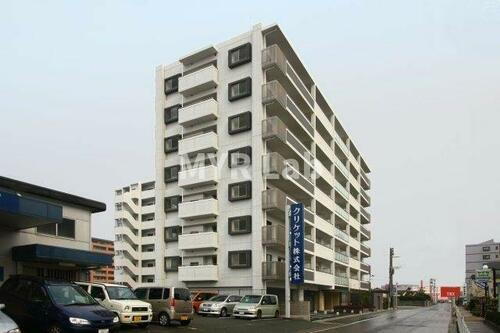 福岡県福岡市東区松島１丁目 築17年11ヶ月 8階建