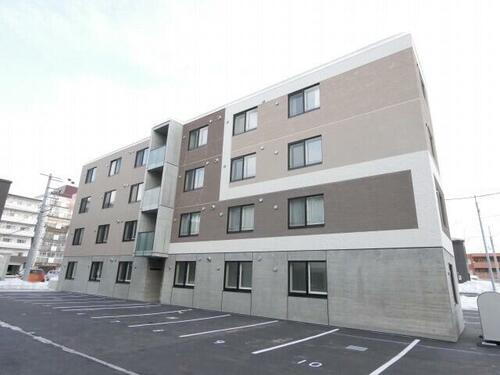 北海道札幌市中央区南十七条西１１丁目 賃貸マンション