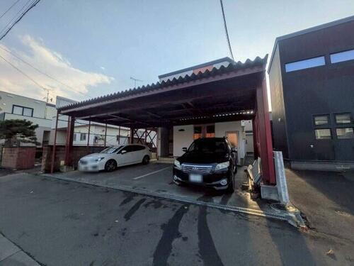 北海道札幌市北区新川三条１０丁目 築17年7ヶ月 2階建