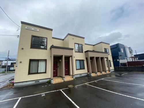 北海道札幌市北区新川西二条５丁目 2階建 築11年8ヶ月