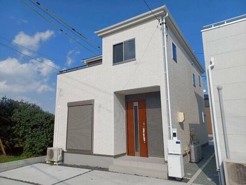 三重県鈴鹿市長太旭町２丁目 賃貸一戸建て