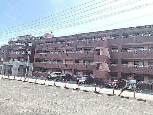 三重県鈴鹿市算所２丁目 5階建 築25年4ヶ月
