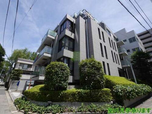 東京都新宿区内藤町 賃貸マンション