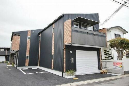 岡山県岡山市中区高島新屋敷 2階建 築10年10ヶ月