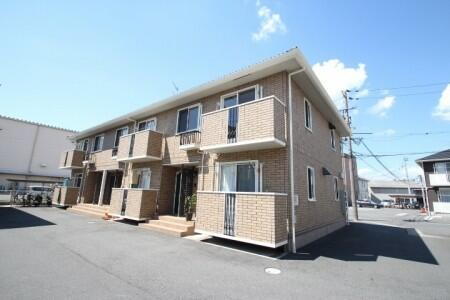 岡山県岡山市北区久米 築18年9ヶ月 2階建