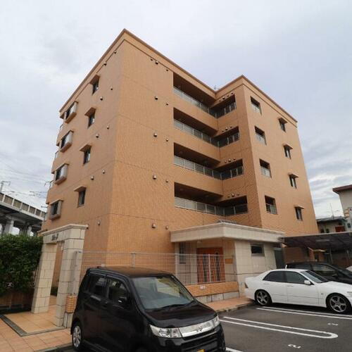 岡山県岡山市北区南方４丁目 賃貸マンション