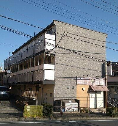 神奈川県川崎市高津区梶ケ谷３丁目 3階建