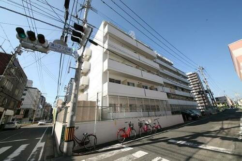 エクシードマンション南天神 9階建