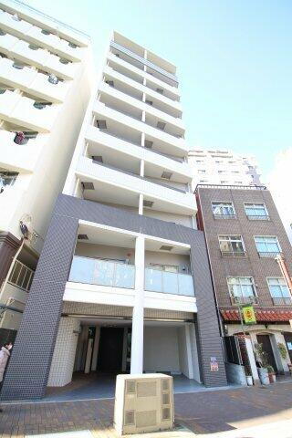 メゾンアイリス