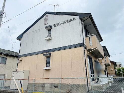 セジュール三本木 2階建