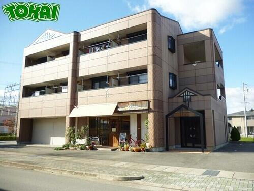 三重県松阪市嬉野中川新町３丁目 築20年7ヶ月 3階建