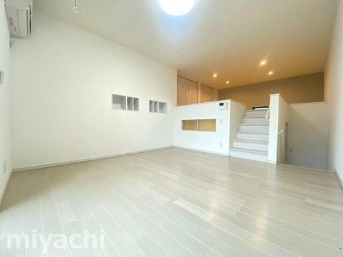 徳島県徳島市川内町上別宮東 賃貸アパート