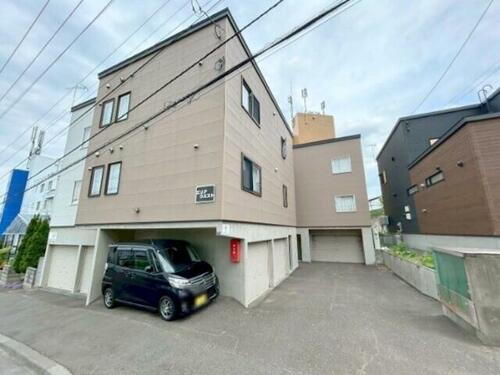 北海道札幌市手稲区西宮の沢五条１丁目 築18年2ヶ月 3階建