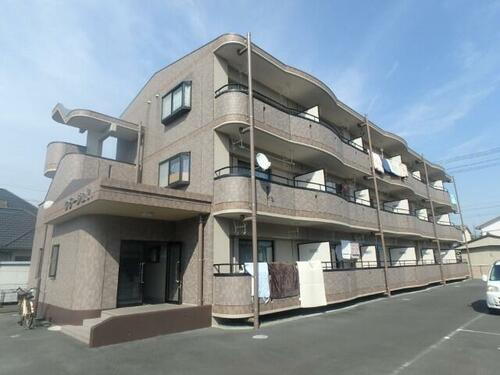 クラージュ２１ 3階建