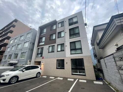 北海道札幌市中央区南十二条西１２丁目 賃貸マンション