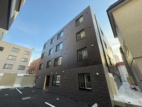 北海道札幌市西区八軒三条西１丁目 賃貸マンション