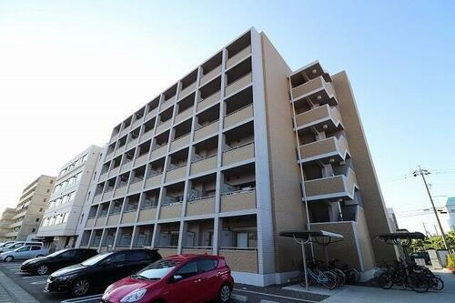 岡山県岡山市北区今１丁目 6階建 築10年7ヶ月