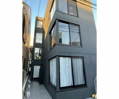 東京都足立区西新井栄町３丁目 築4年4ヶ月 4階建