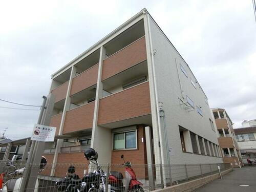 大阪府茨木市太田３丁目 3階建 築9年9ヶ月