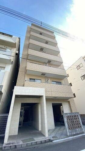 岡山県岡山市北区岡町 築16年11ヶ月 7階建