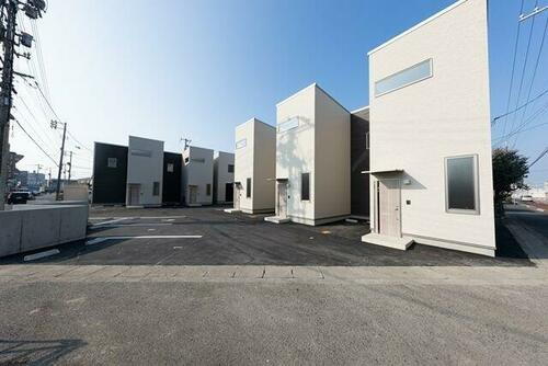 岡山県岡山市南区新保 築5年12ヶ月 2階建