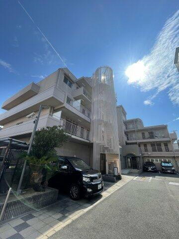 大阪府寝屋川市池田旭町 築38年7ヶ月 5階建