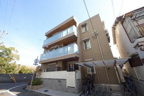 兵庫県尼崎市常光寺３丁目 築2年12ヶ月 3階建
