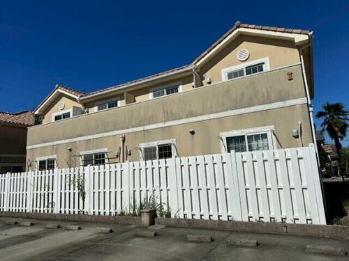 三重県津市阿漕町津興 テラスハウス