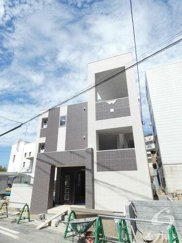 大阪府大阪市東住吉区北田辺２丁目 3階建