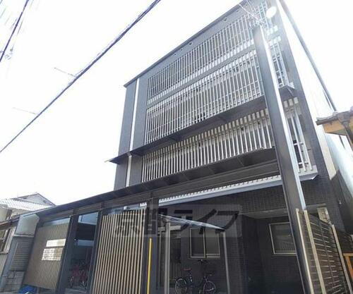京都府京都市上京区黒門通出水下る北蟹屋町 築7年11ヶ月 4階建
