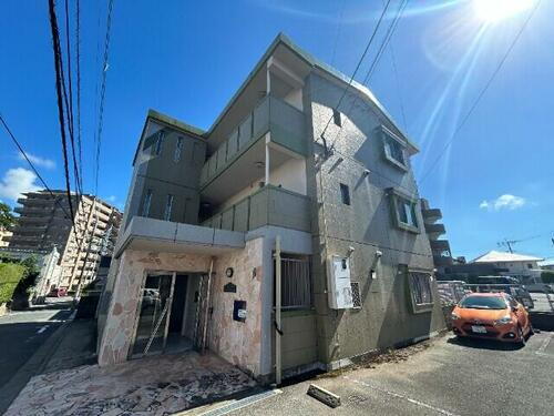 福岡県福岡市東区和白丘２丁目 築18年4ヶ月 3階建