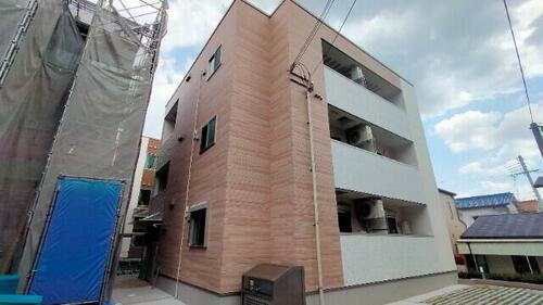 大阪府池田市豊島北２丁目 築1年4ヶ月 9階建