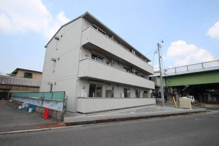 岡山県岡山市北区白石東新町 築11年7ヶ月 3階建