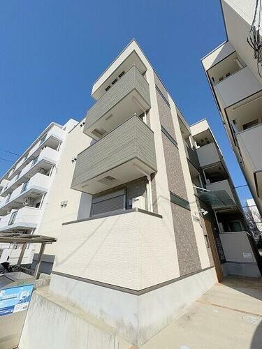 大阪府大阪市東淀川区西淡路３丁目 築5年6ヶ月 3階建