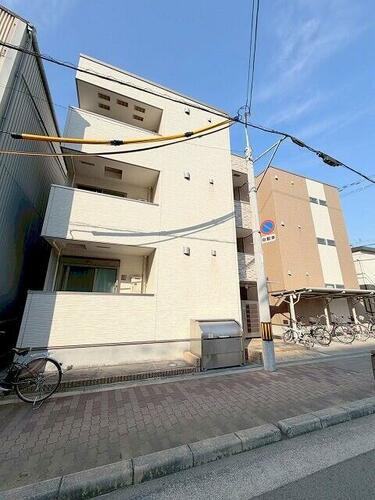 大阪府大阪市淀川区三津屋中３丁目 築9年4ヶ月 3階建