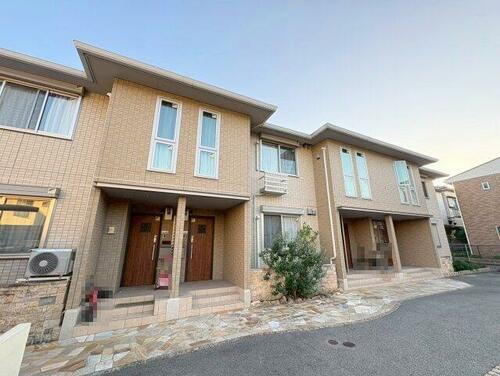 大阪府箕面市西小路３丁目 賃貸マンション