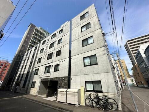 北海道札幌市中央区北四条西１３丁目 賃貸マンション