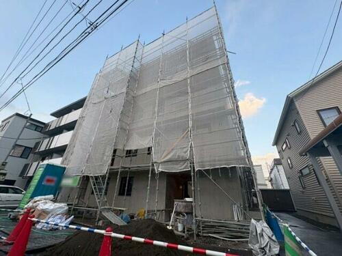 北海道札幌市豊平区美園六条４丁目  4階建