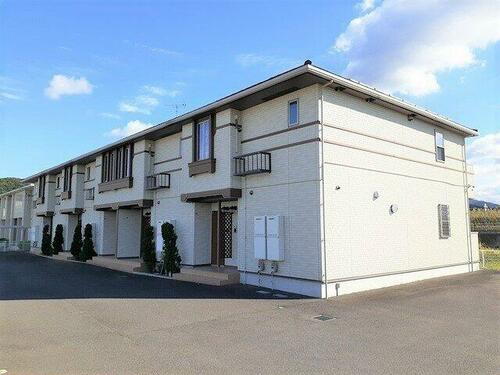 香川県東かがわ市川東 賃貸アパート