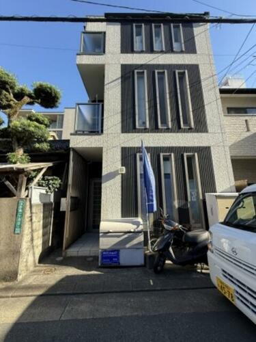 福岡県福岡市博多区美野島１丁目 築16年11ヶ月 3階建