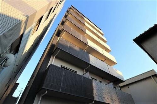 岡山県岡山市北区天瀬 築5年12ヶ月 7階建