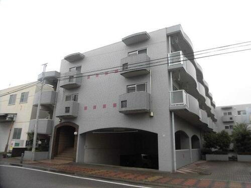 埼玉県川口市領家３丁目 地上3階地下1階建 築32年6ヶ月